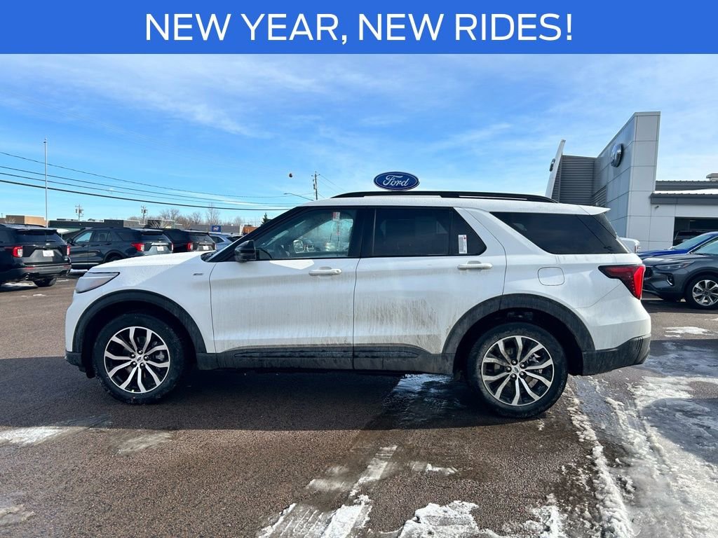 New 2026 Ford Explorer ST-Line AWD/4WD image 3