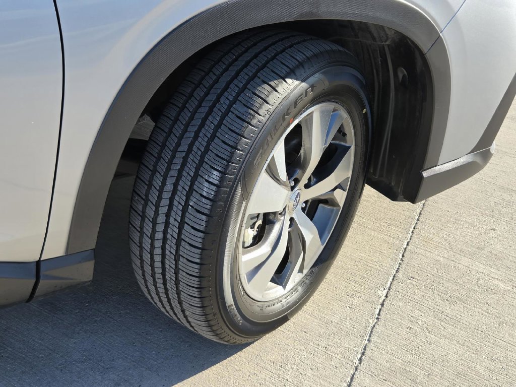 Certified 2025 Subaru Ascent Premium AWD/4WD image 6
