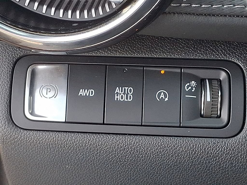 Used 2025 Chevrolet Equinox LT AWD/4WD image 23