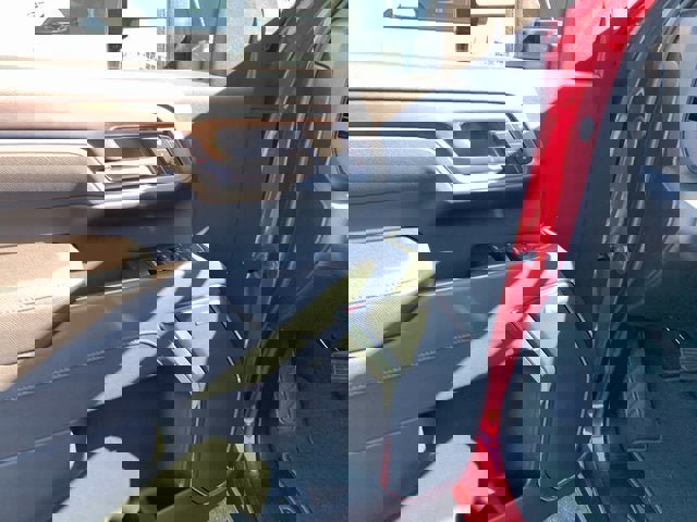 New 2025 GMC Sierra 2500 SLT w/ SLT Convenience Package image 17