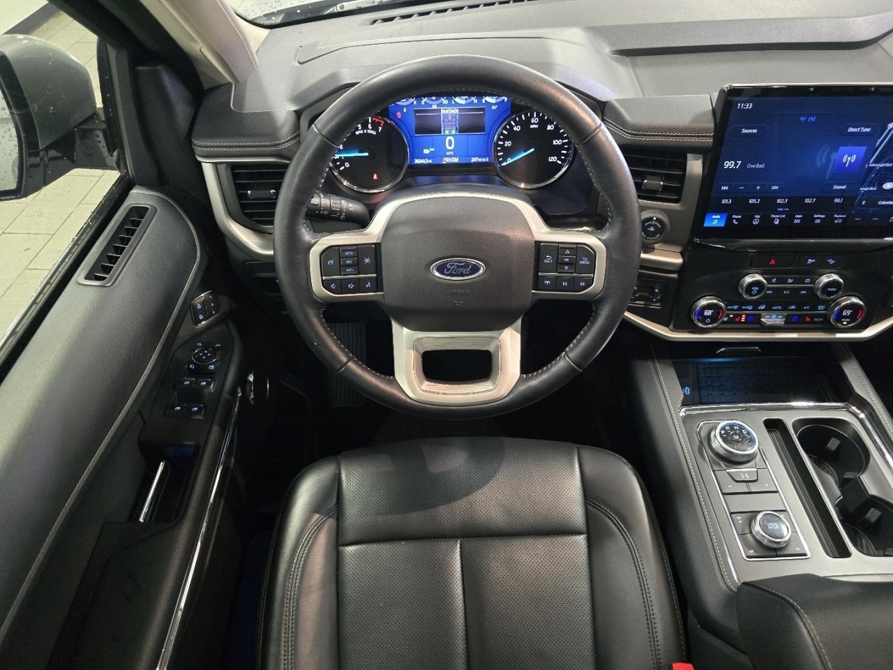 Used 2022 Ford Expedition Max XLT image 27