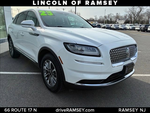 Used 2023 Lincoln Nautilus Standard image 9