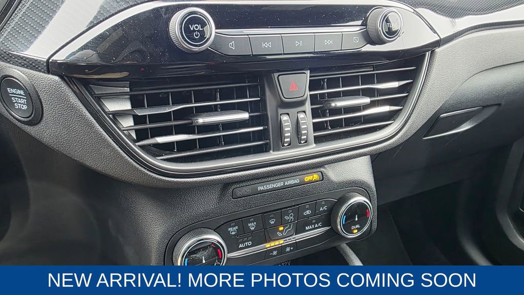 Used 2025 Ford Escape ST-Line image 19