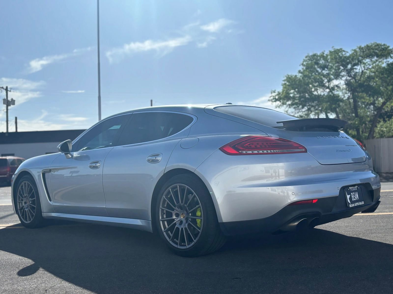 Used 2015 Porsche Panamera S RWD image 4