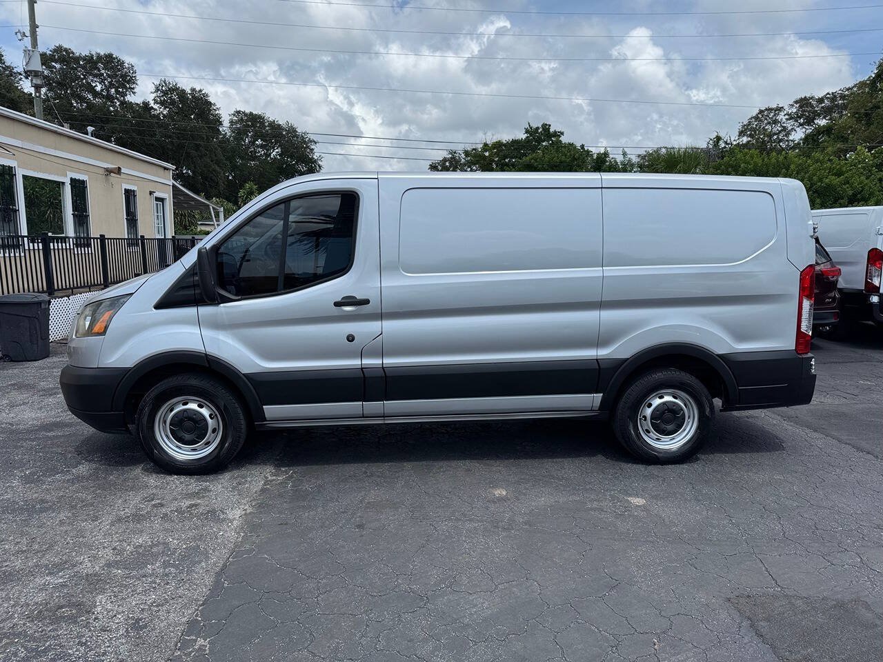 Used 2017 Ford Transit 150 130 Low Roof w/ Interior Upgrade Package RWD image 3