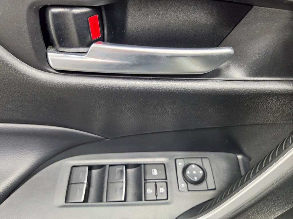 Used 2024 Toyota RAV4 XLE w/ Convenience Package AWD/4WD image 18