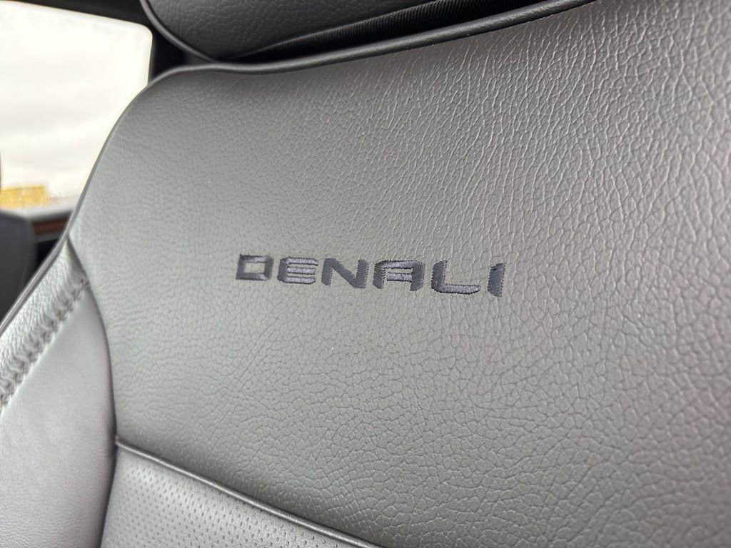 Used 2022 GMC Sierra 1500 Denali w/ Denali Reserve Package image 33