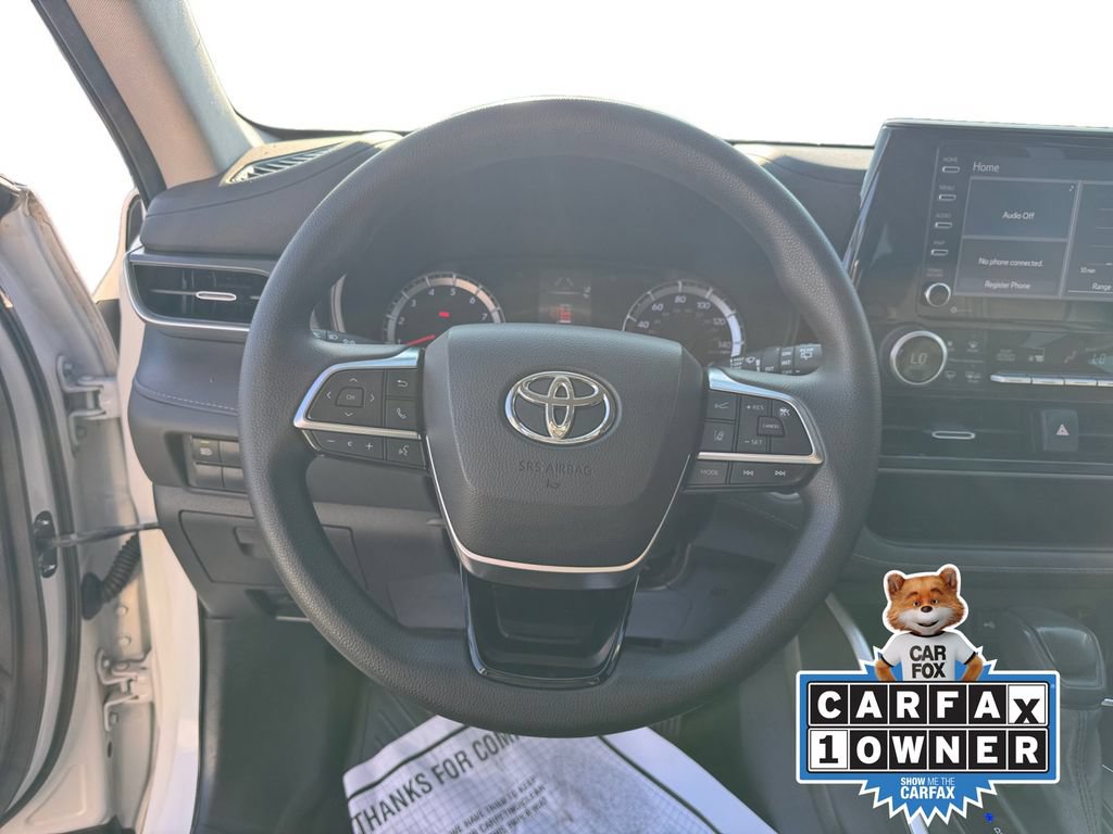 Used 2021 Toyota Highlander L FWD image 12