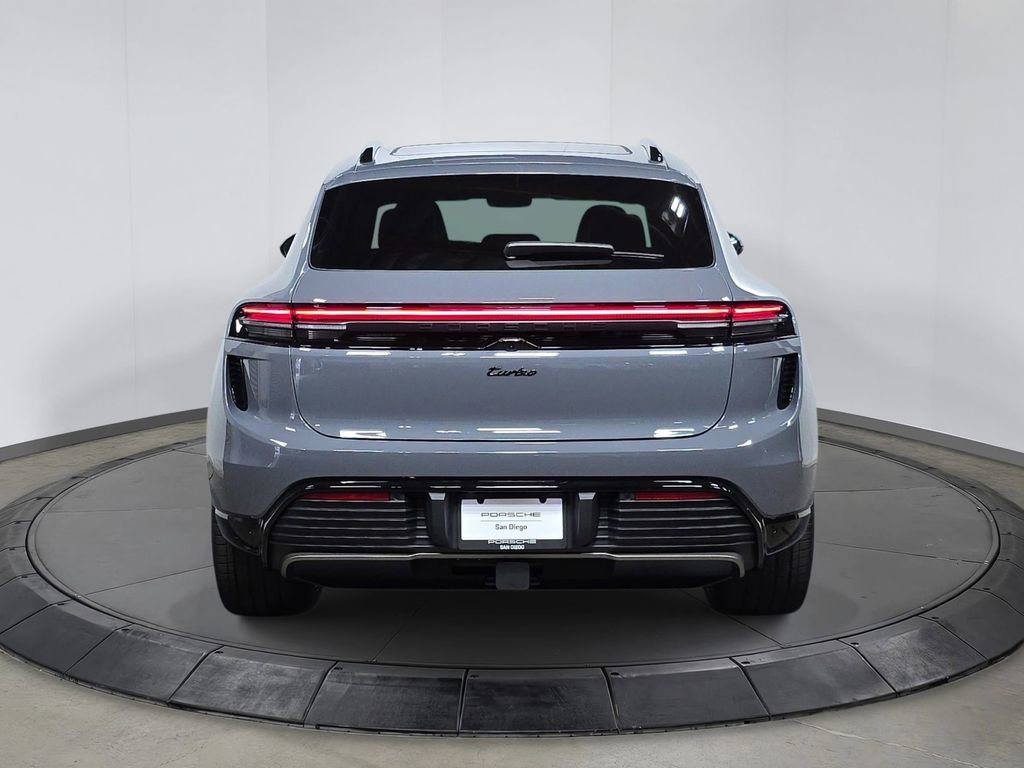 Used 2025 Porsche Macan Turbo Electric AWD/4WD image 6