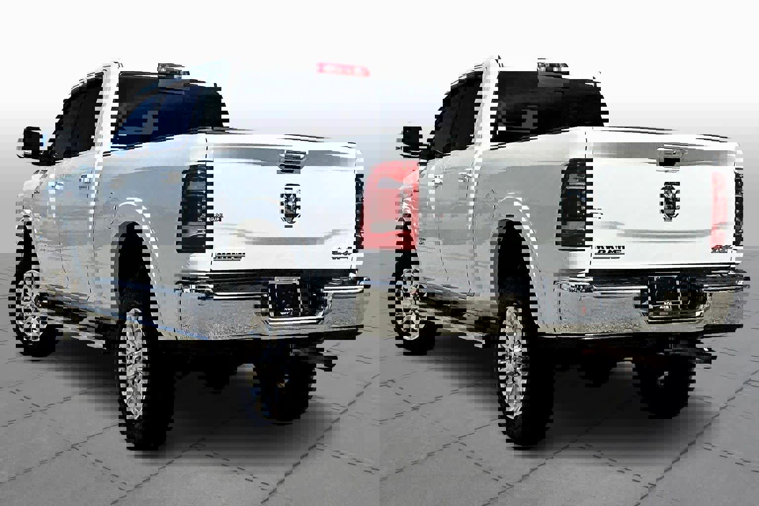 Used 2019 RAM 2500 Laramie AWD/4WD image 12