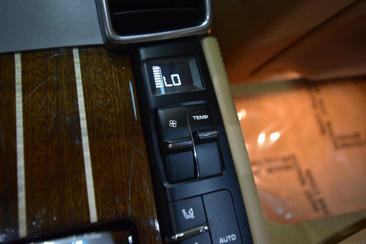 Used 2010 Porsche Panamera Turbo AWD/4WD image 49