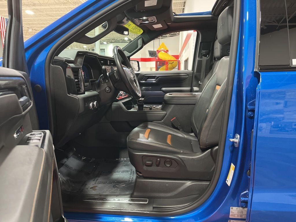 Used 2022 GMC Sierra 1500 AT4 w/ AT4 Premium Package image 10