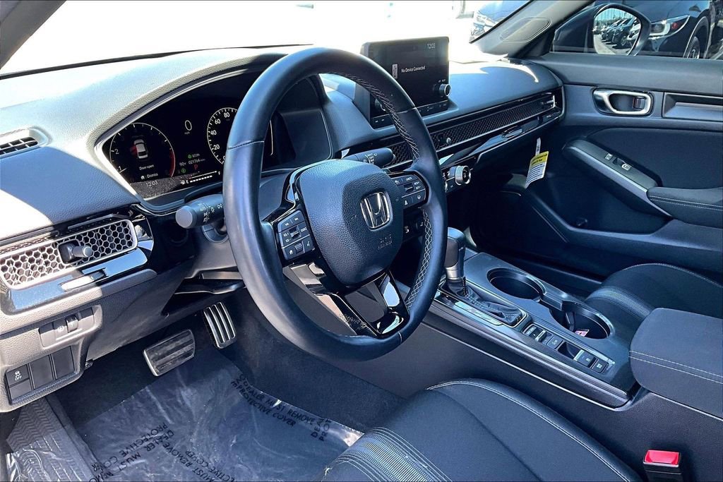 Used 2025 Honda Civic Sport image 9