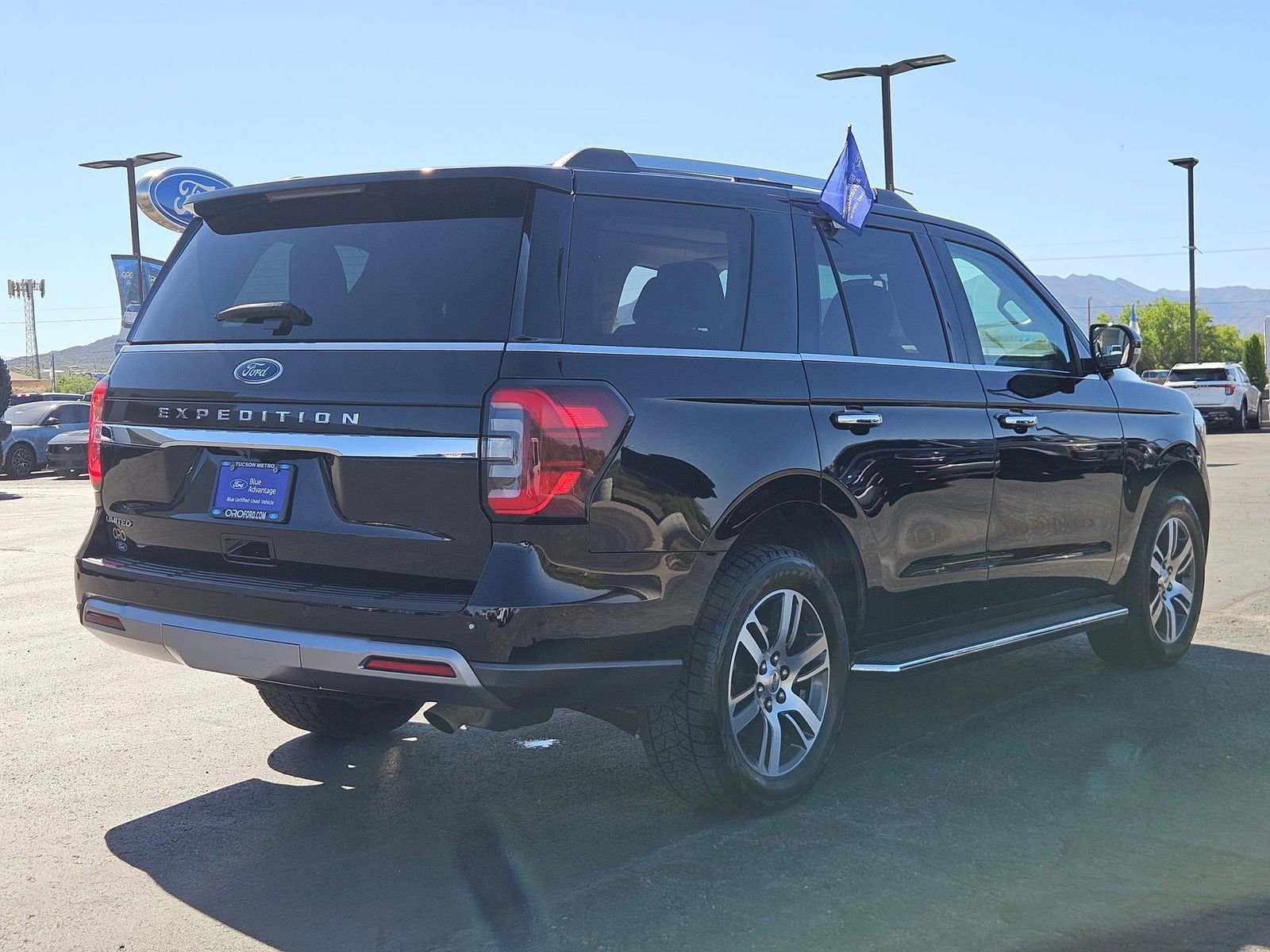 Certified 2023 Ford Expedition Limited image 5