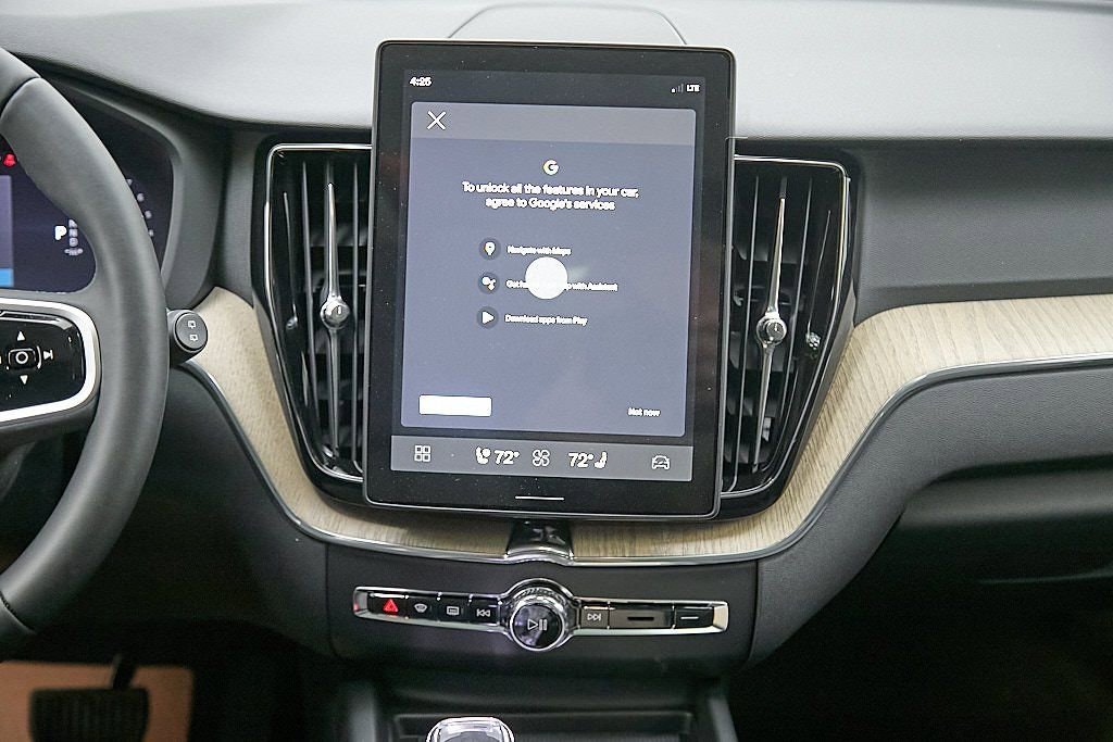 New 2026 Volvo XC60 B5 Core w/ Climate Package image 26