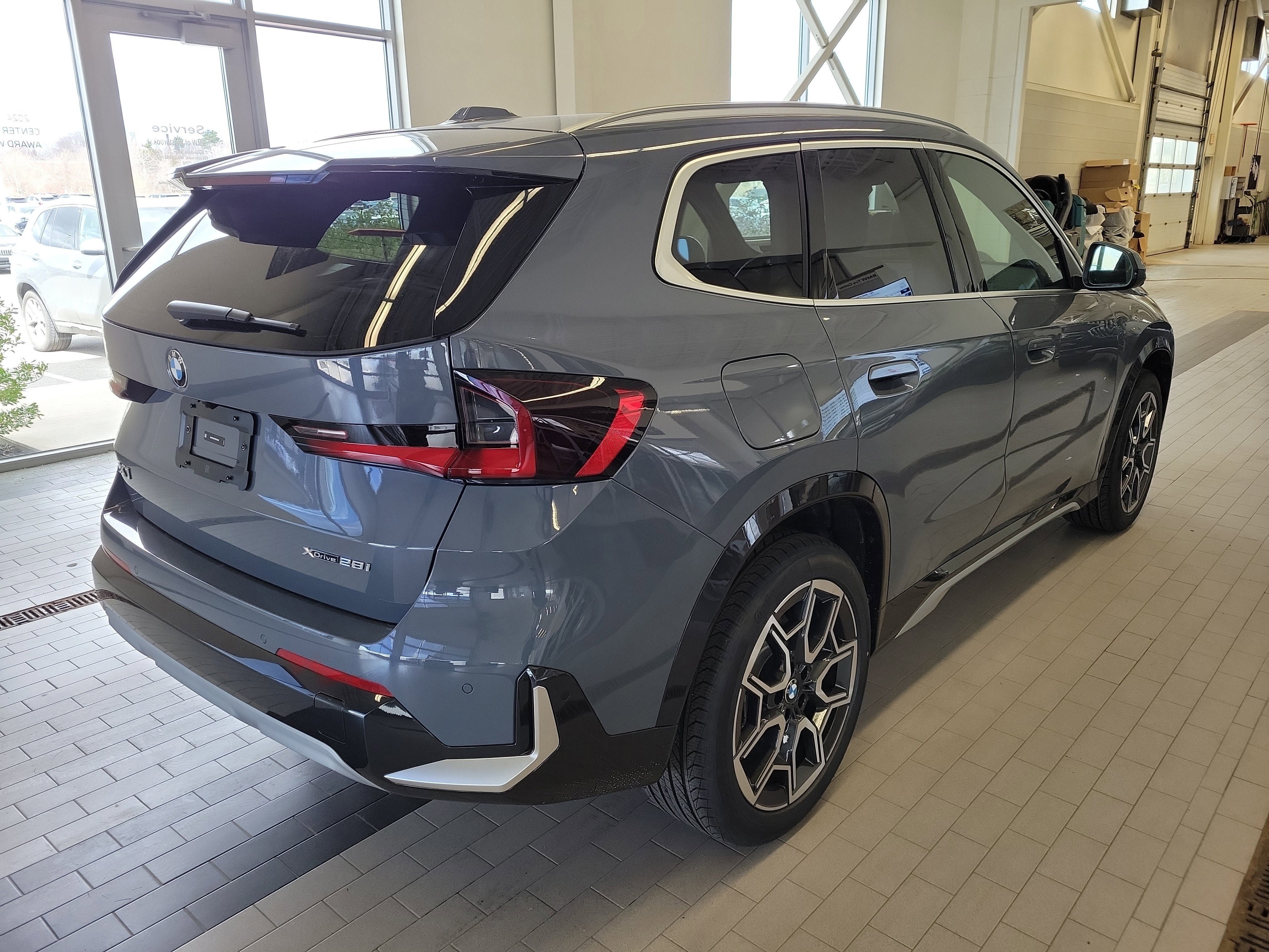 New 2026 BMW X1 xDrive28i w/ Technology Package AWD/4WD image 7
