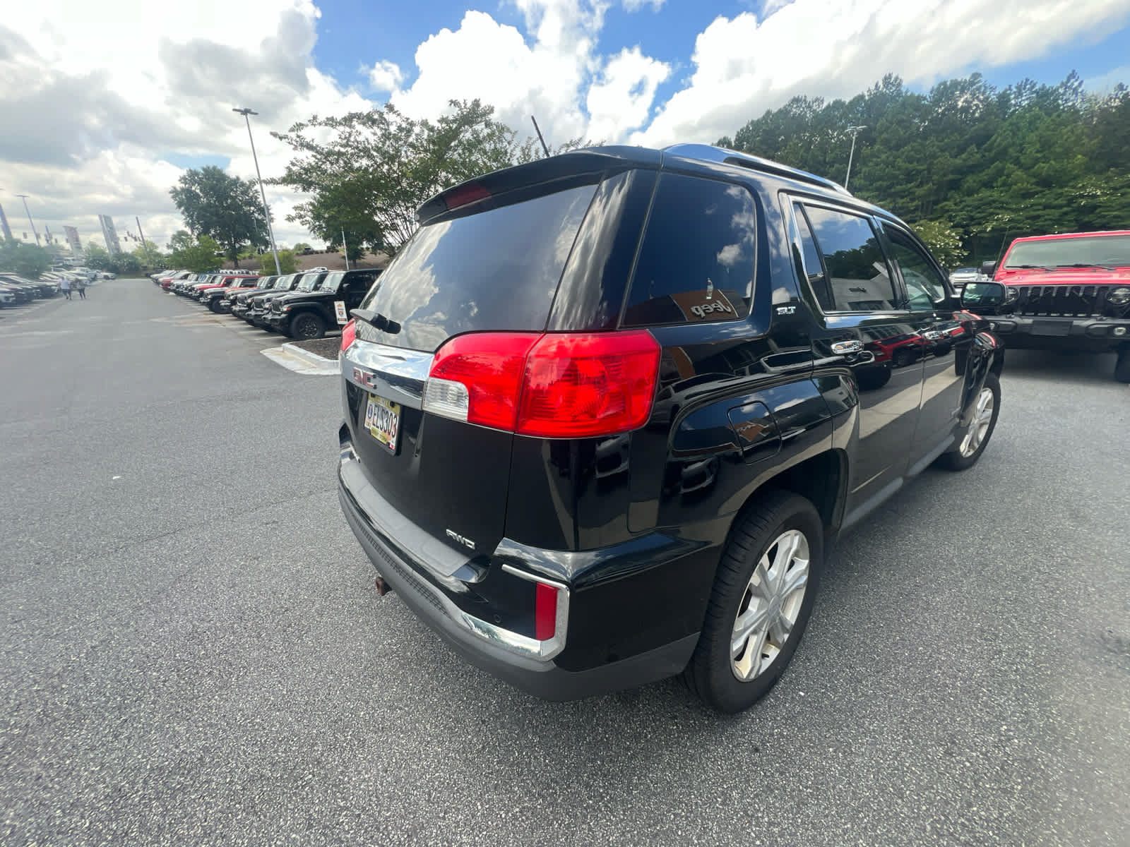 Used 2017 GMC Terrain SLT w/ Open Road Package AWD/4WD image 10