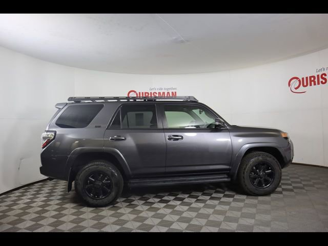 Used 2016 Toyota 4Runner SR5 Premium image 8