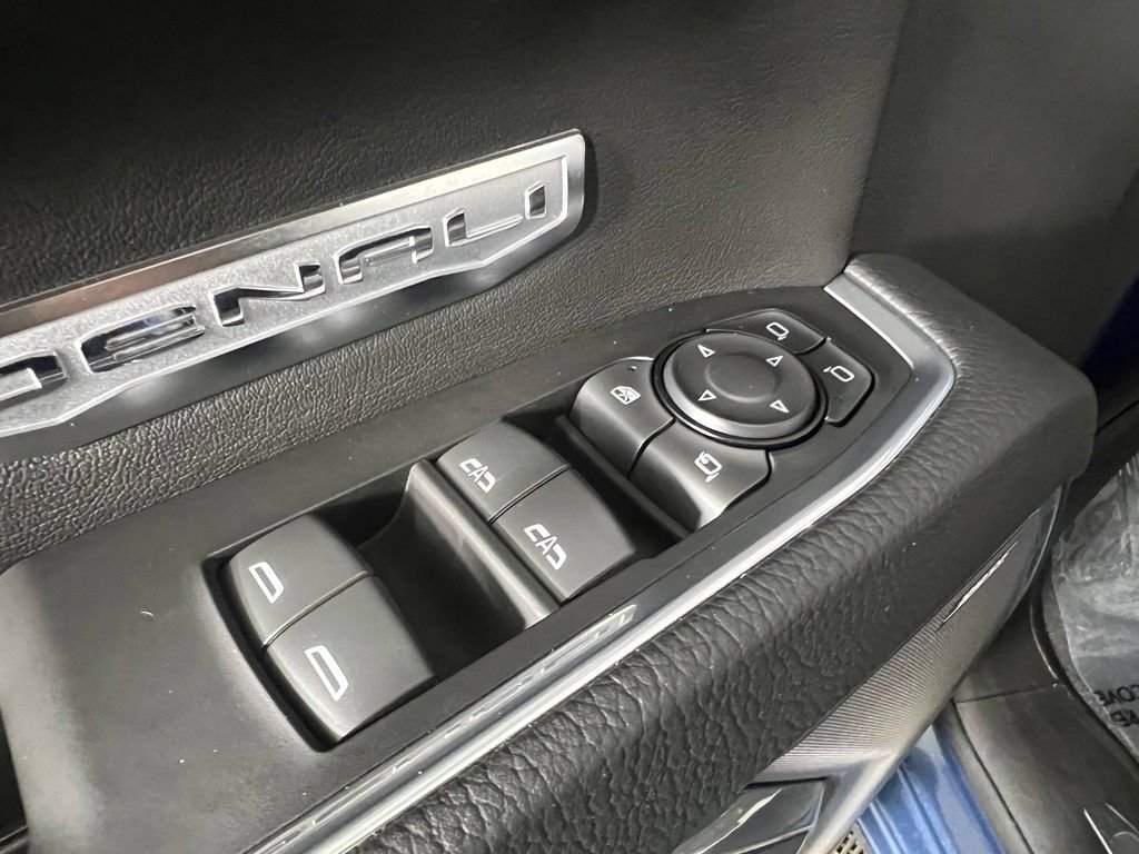 Used 2026 GMC Sierra 1500 Denali AWD/4WD image 17
