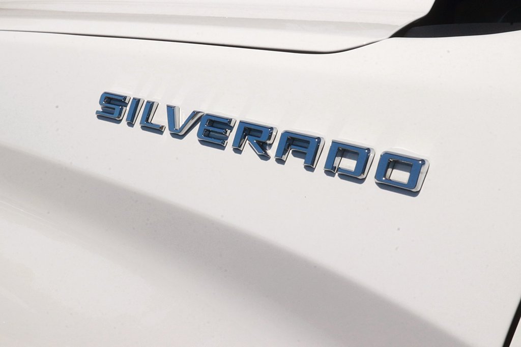 Used 2026 Chevrolet Silverado 1500 RST AWD/4WD image 12