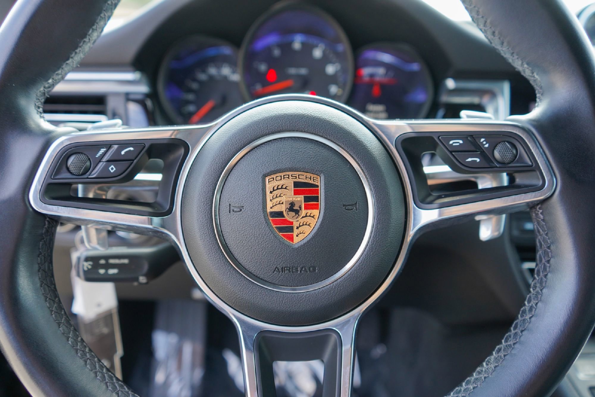 Used 2020 Porsche Macan image 10