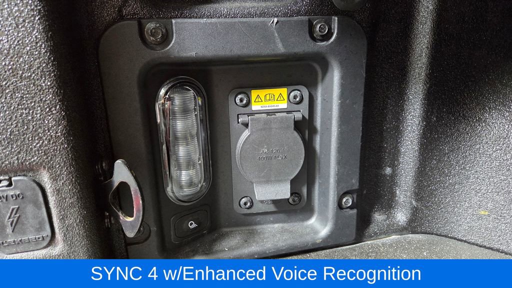 Used 2025 Ford Maverick Lariat w/ Black Appearance Package image 12