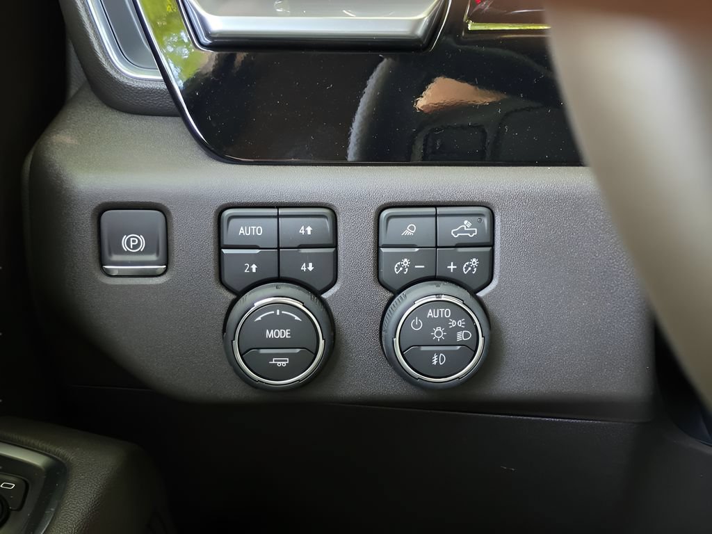 New 2026 Chevrolet Silverado 3500 LT w/ Convenience Package AWD/4WD image 20