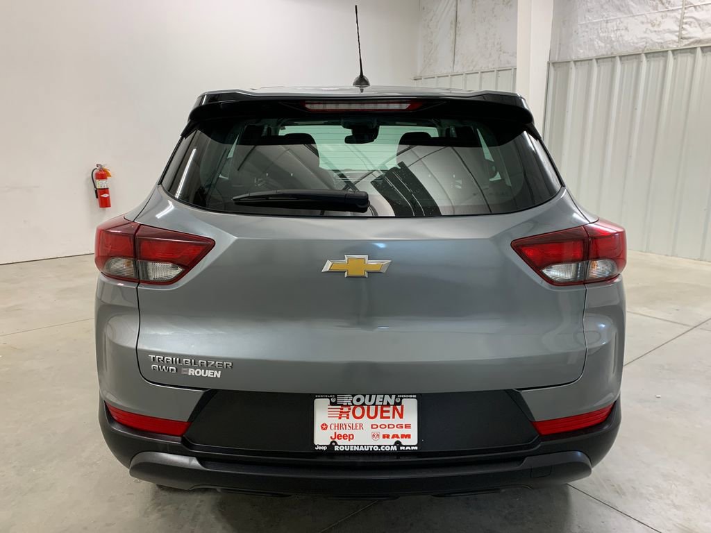 Used 2023 Chevrolet TrailBlazer LS image 6