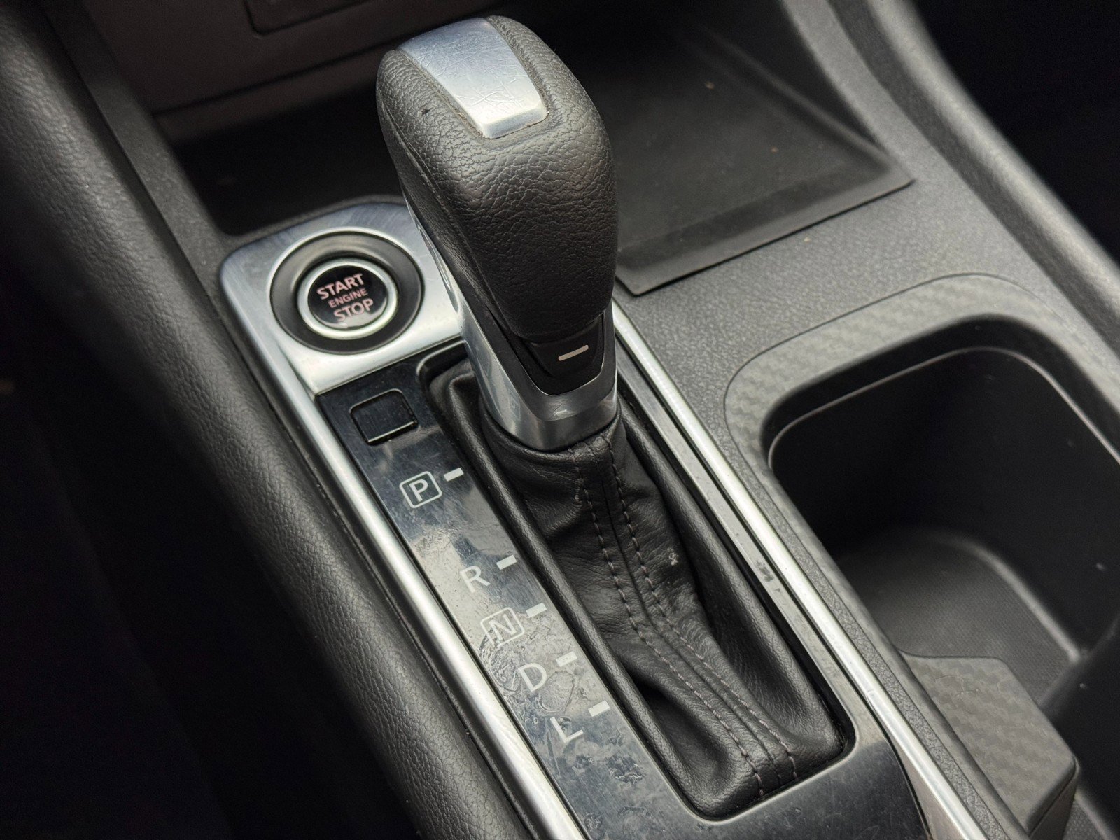 Used 2020 Nissan Sentra SV image 27