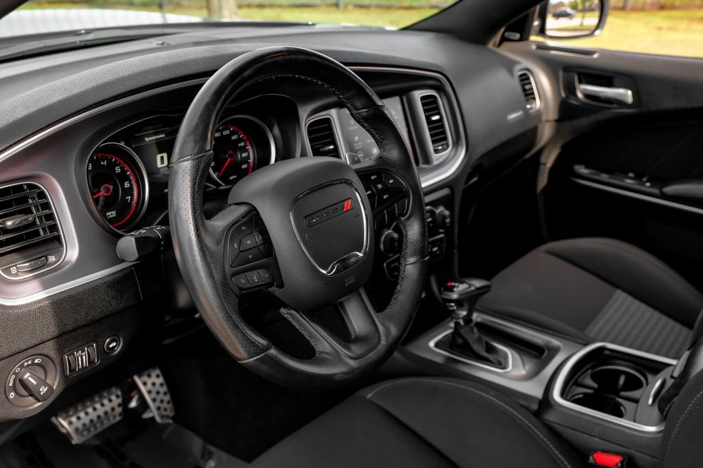 Used 2019 Dodge Charger Scat Pack w/ Navigation & Travel Group image 19