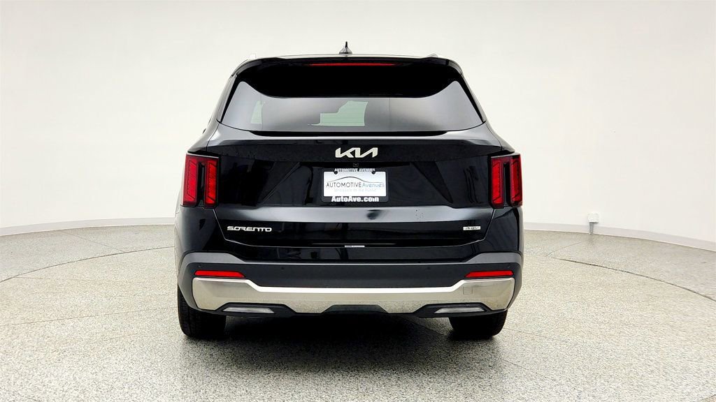 Used 2025 Kia Sorento EX AWD/4WD image 6
