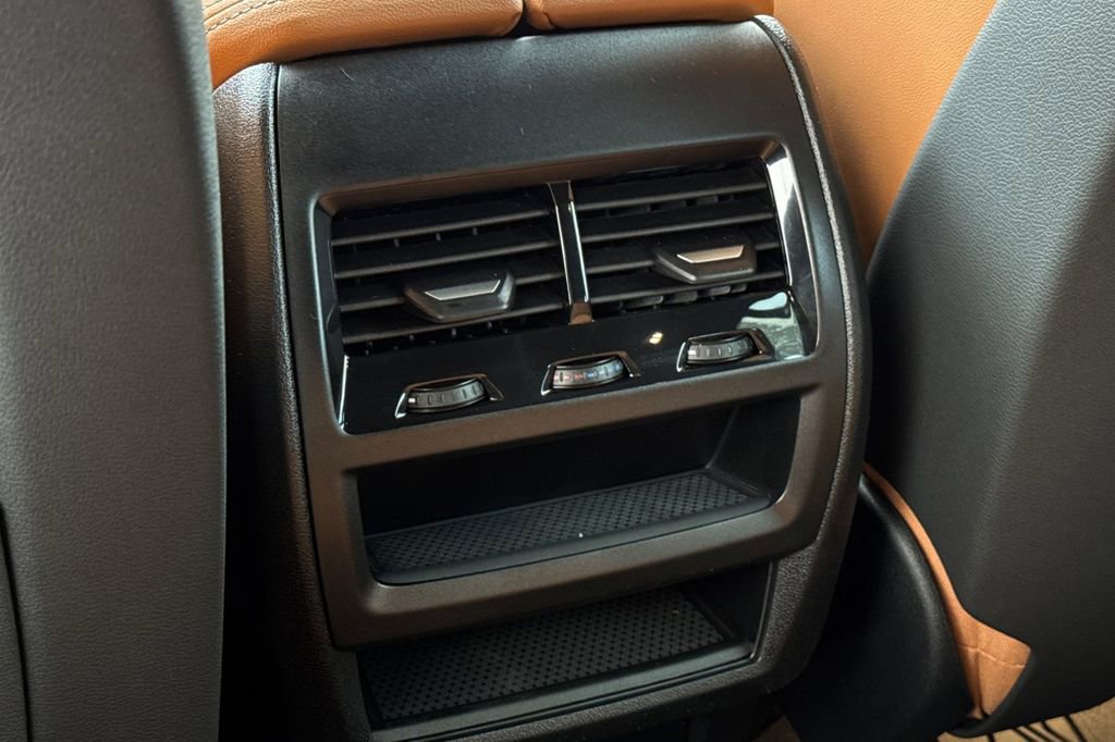 New 2026 BMW X5 xDrive40i w/ M Sport Package image 13