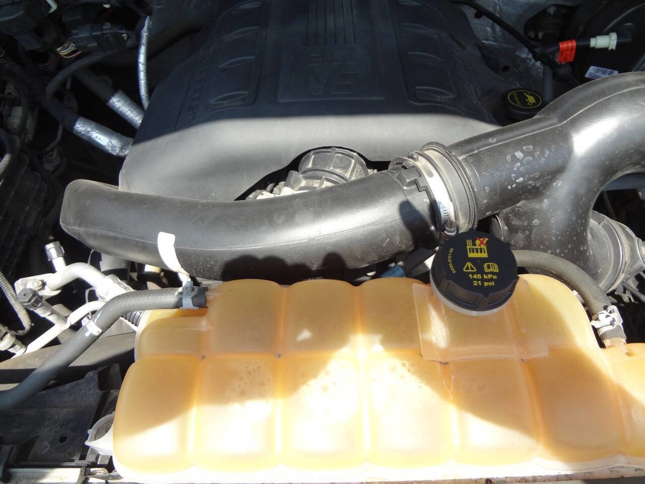 Used 2016 Ford F150 Lariat AWD/4WD image 14