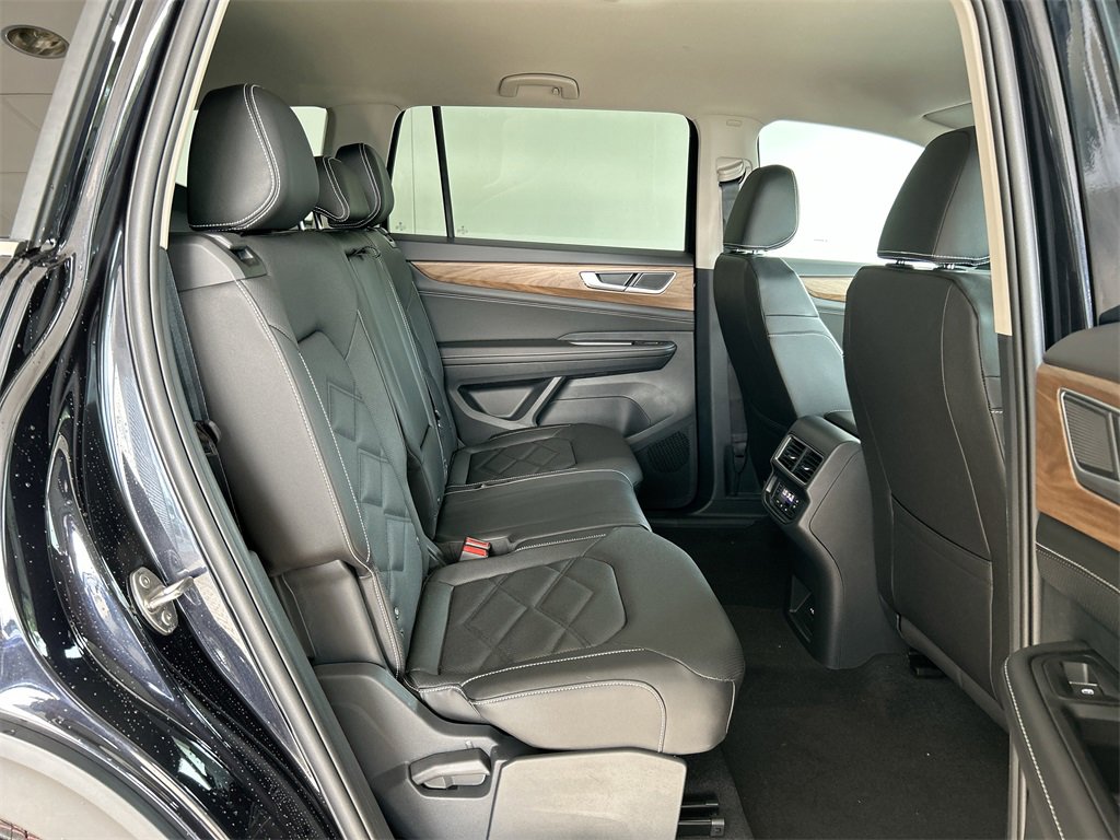 New 2026 Volkswagen Atlas SE image 39