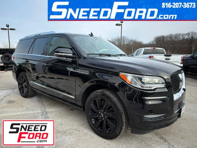 Used 2024 Lincoln Navigator Reserve w/ Monochromatic Package