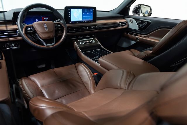 Used 2025 Lincoln Aviator Reserve w/ Equipment Group 201A image 20