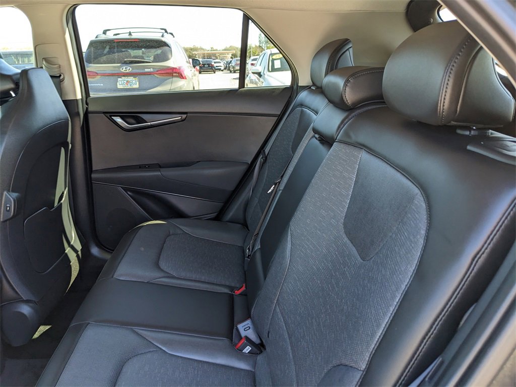 Certified 2023 Kia Niro SX Touring image 20
