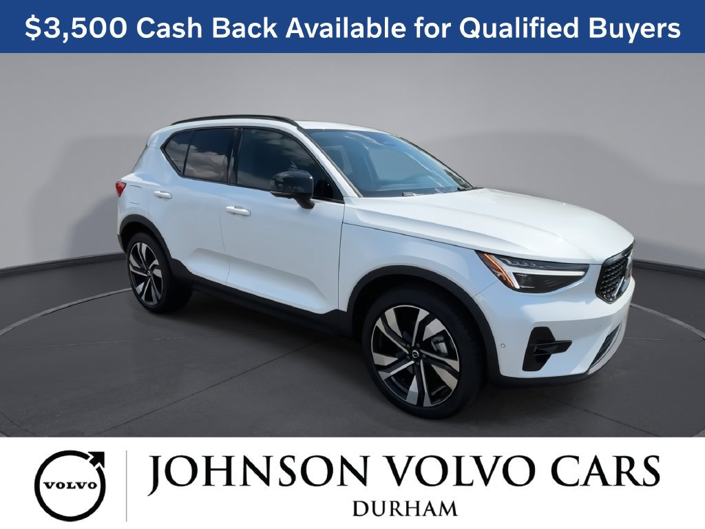 New 2026 Volvo XC40 B5 Plus w/ Climate Package AWD/4WD image 2