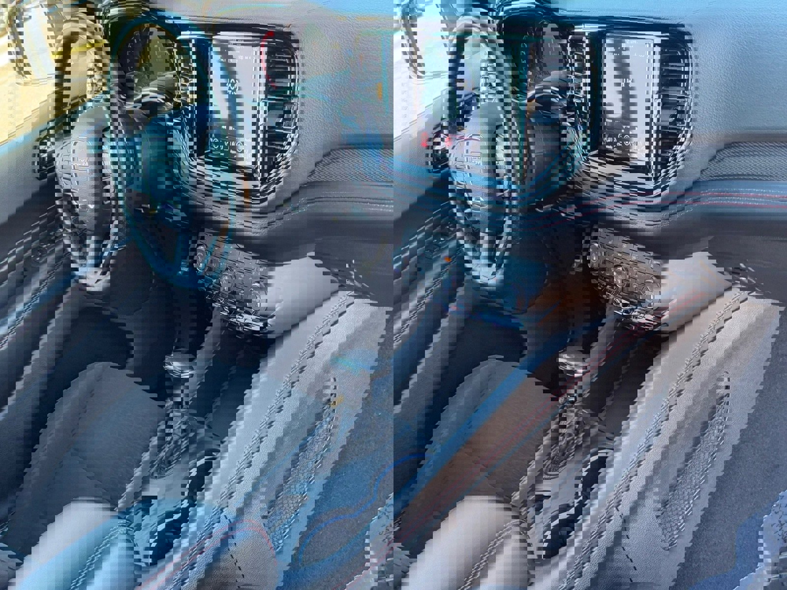 Used 2023 Dodge Durango GT image 11