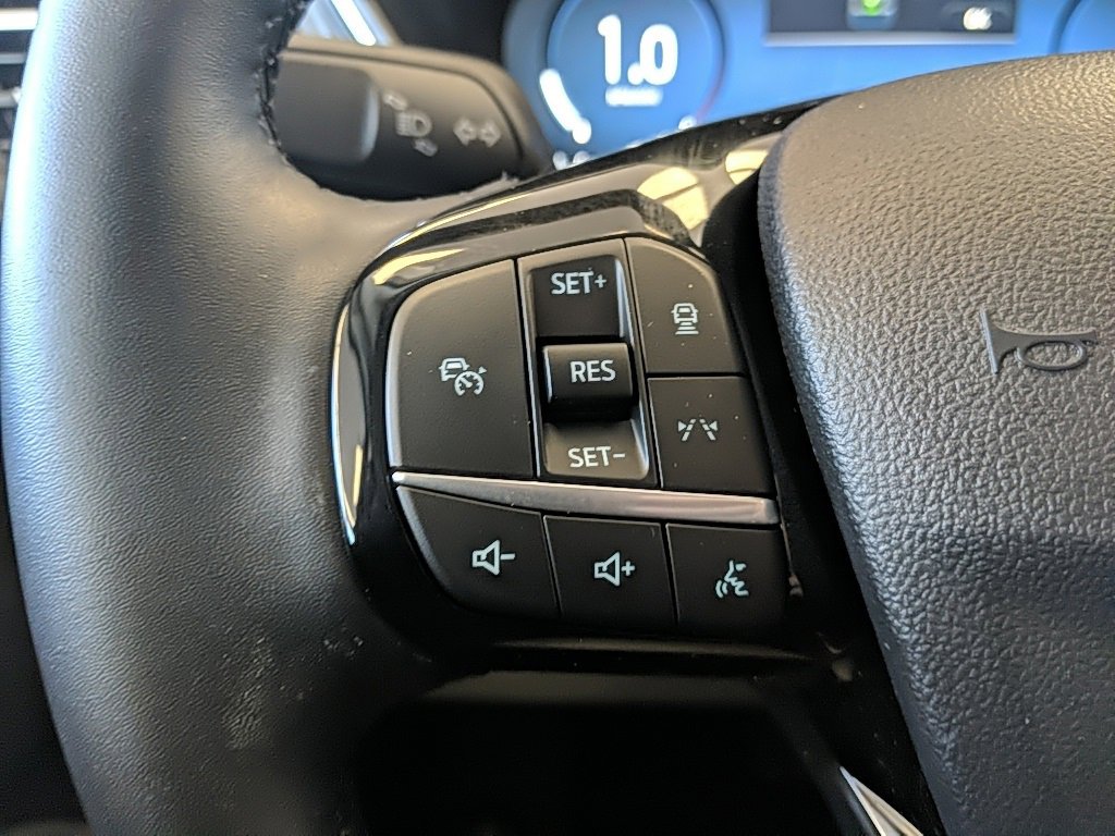 Used 2025 Ford Escape Platinum w/ Premium Technology Package image 14