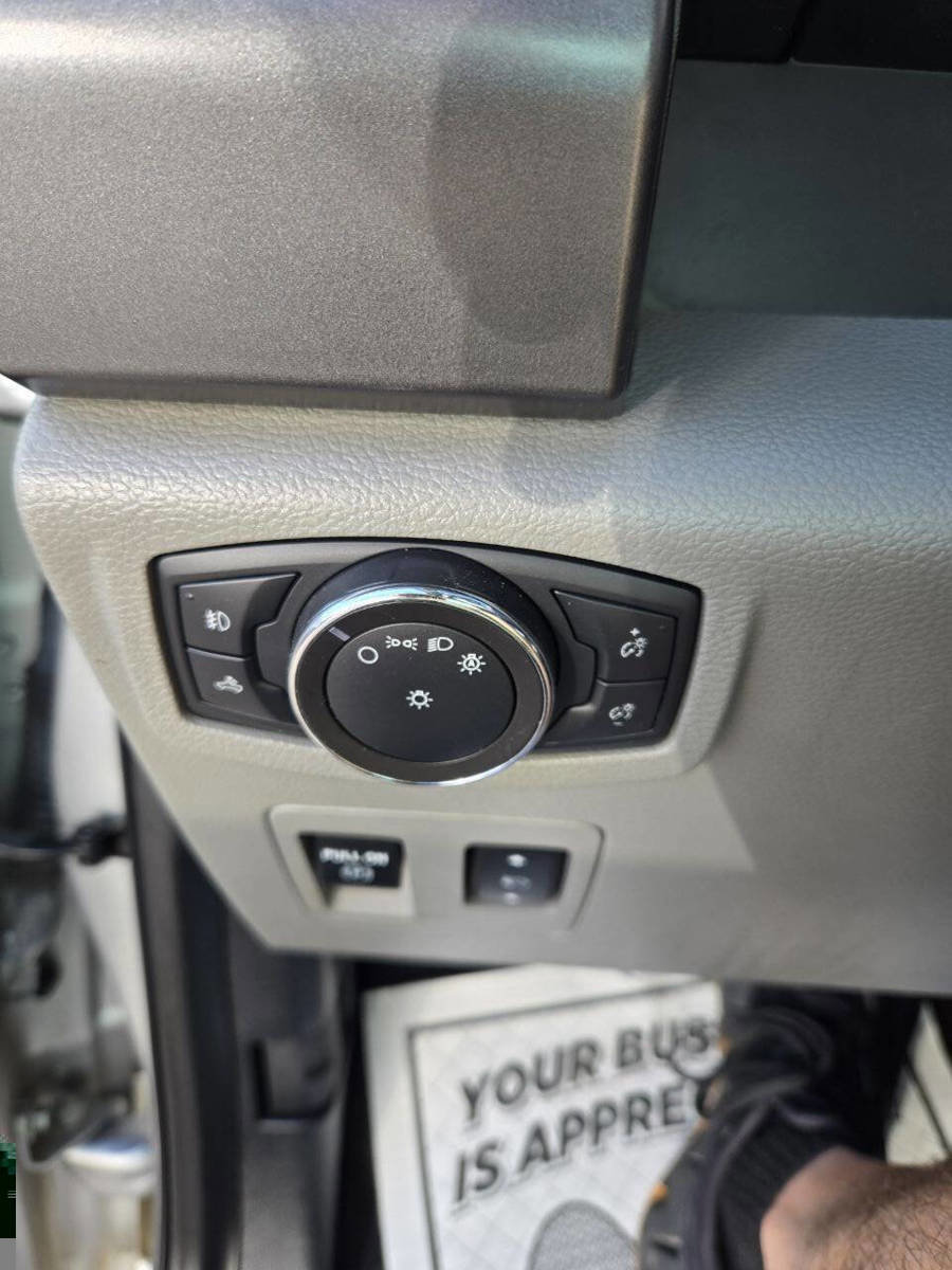 Used 2020 Ford F150 XLT w/ Equipment Group 302A Luxury image 29