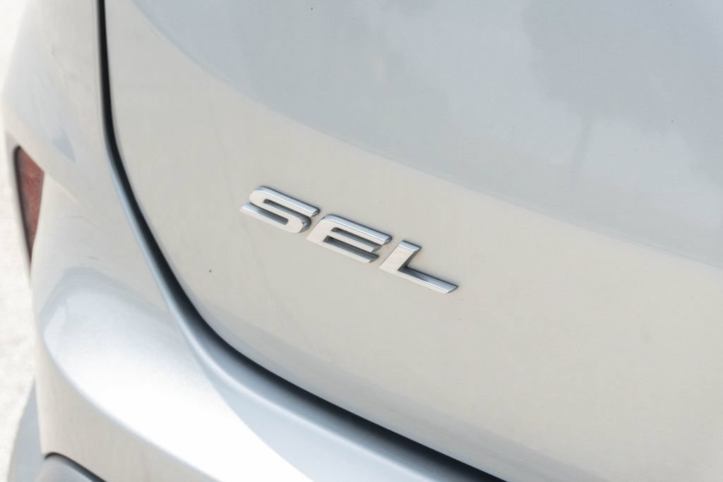 Used 2023 Ford Edge SEL AWD/4WD image 8