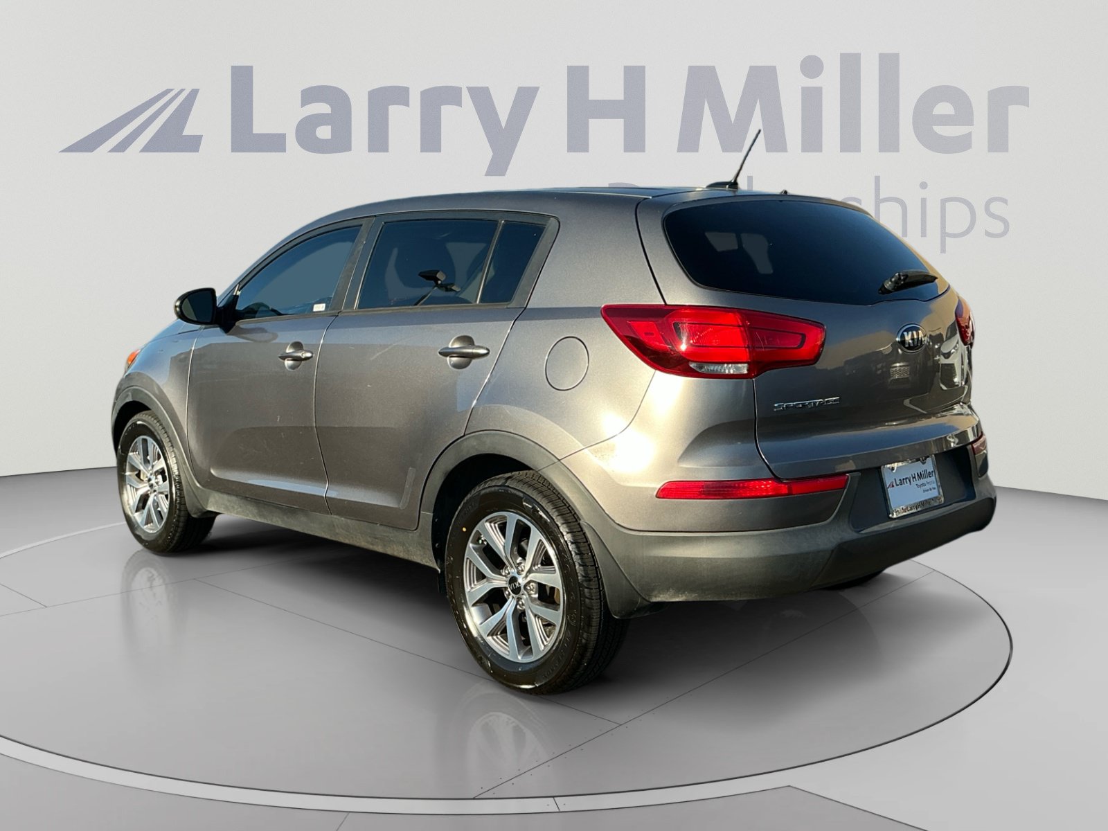 Used 2015 Kia Sportage LX FWD image 3