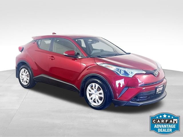 Used 2019 Toyota C-HR LE FWD image 2