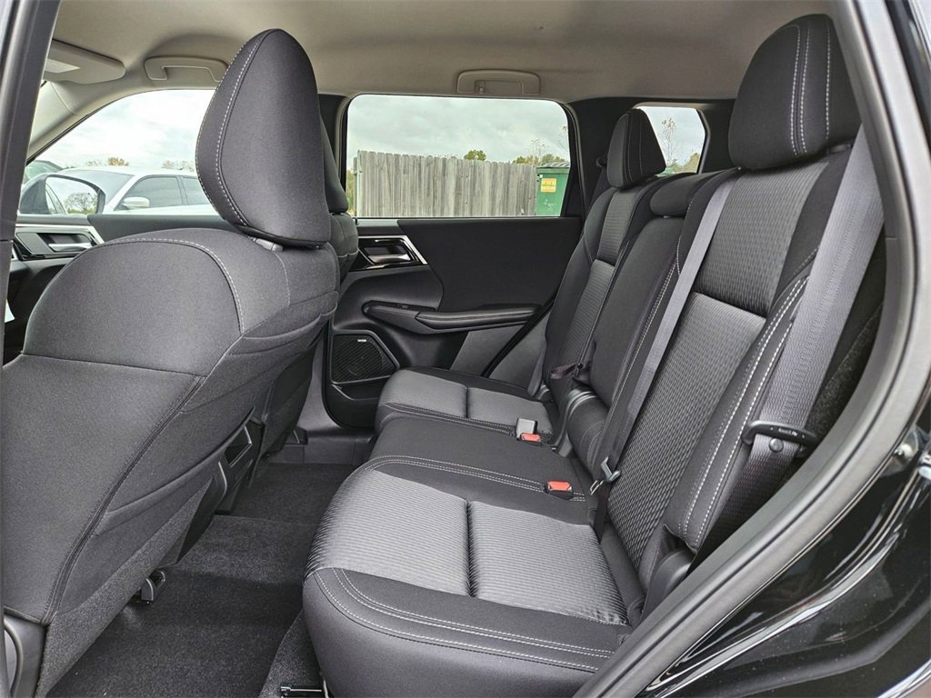 New 2025 Mitsubishi Outlander ES image 26