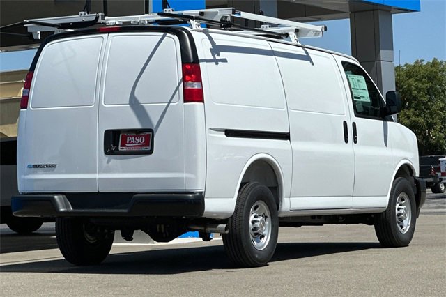 New 2025 Chevrolet Express 2500 Work Van w/ Driver Convenience Package image 5