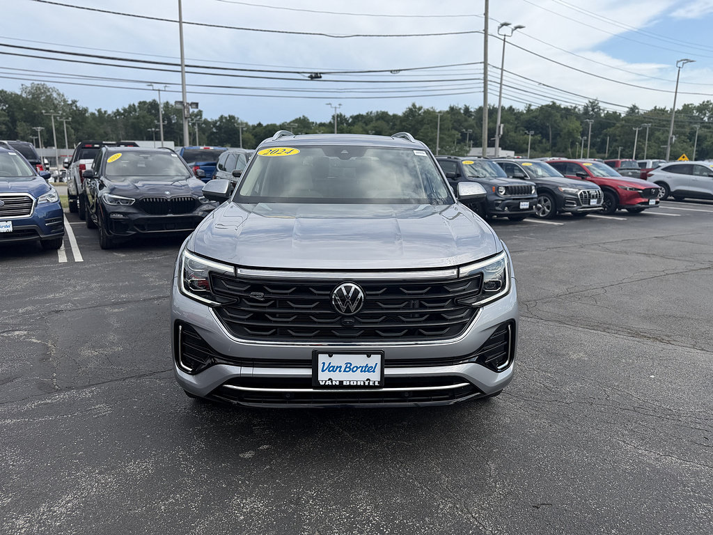 Used 2024 Volkswagen Atlas SEL Premium R-Line AWD/4WD image 10