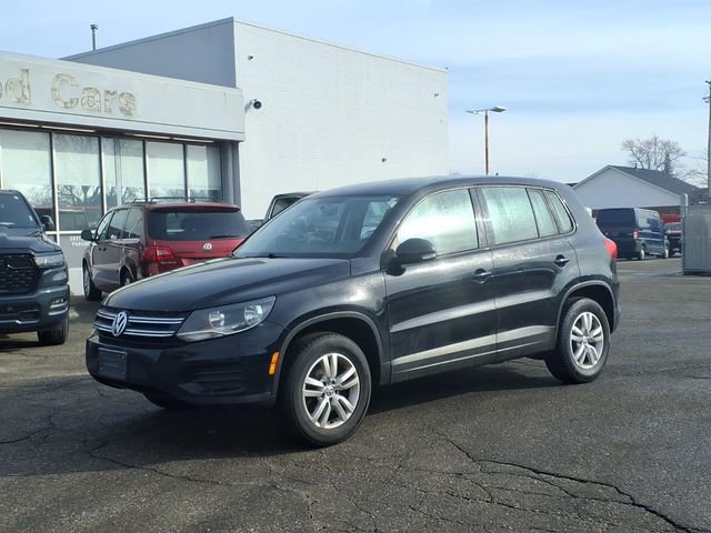 Used 2012 Volkswagen Tiguan S FWD image 1