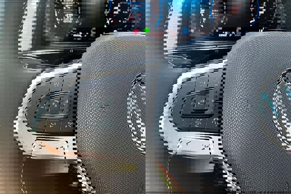 New 2026 Volkswagen Atlas Cross Sport SE image 22