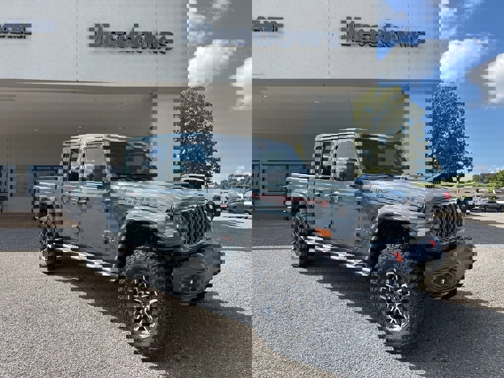 New 2025 Jeep Gladiator Mojave w/ Convenience Group video 1